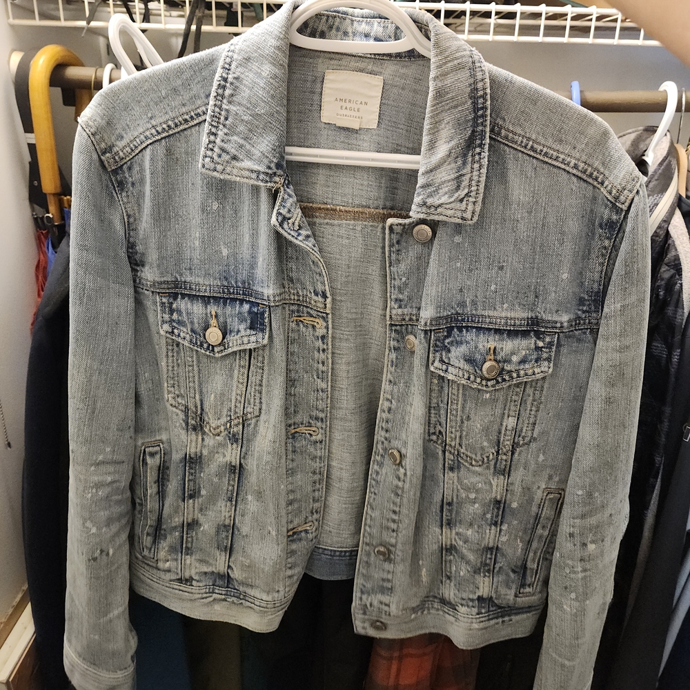 American Eagle Outfitters Light Blue Jean Jacket